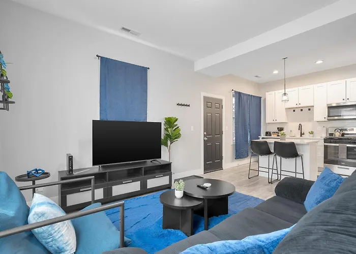 Comfortably Well-furnished 1br Unit In West Loop - Grand Rep Апартаменты *
